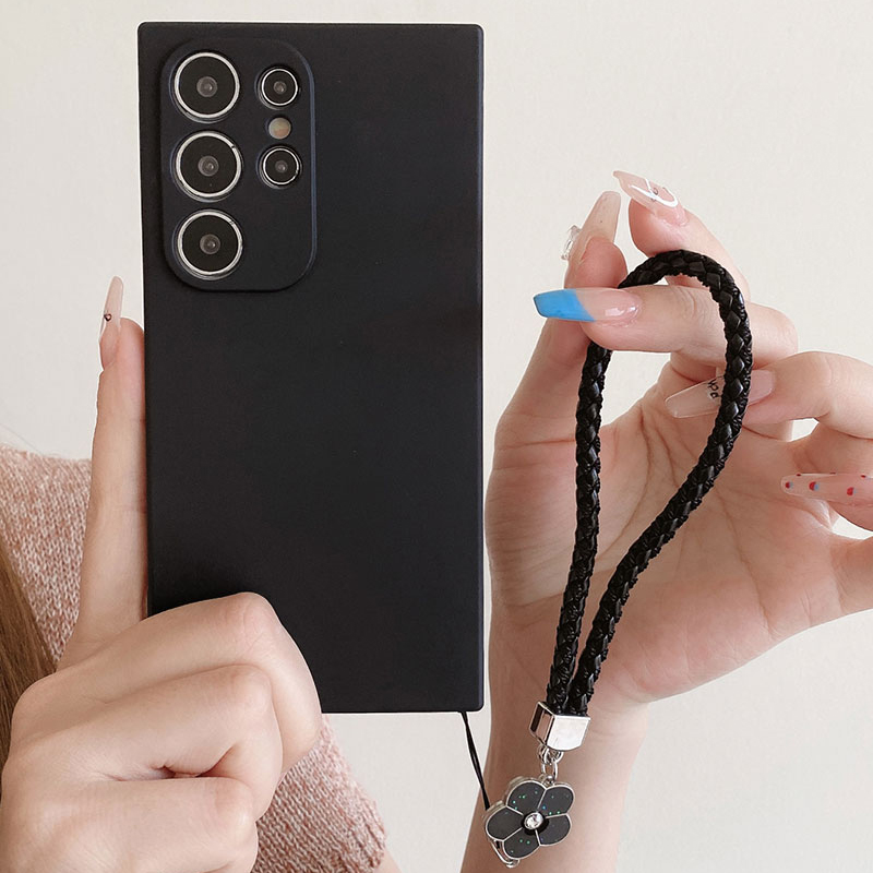 液体シリコン製スマホケース、五葉の花柄ラッキーランヤード付き - Silicone Liquid Case のレビューと価格